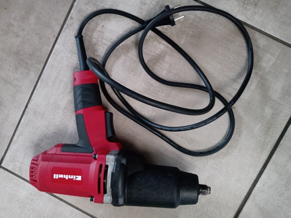 Vand banc,masa,menghina,filiere apa gaz,ghilotina,nicovala,compresor