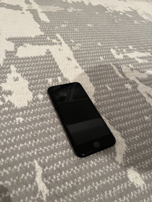  iphone se  2020 сатылады