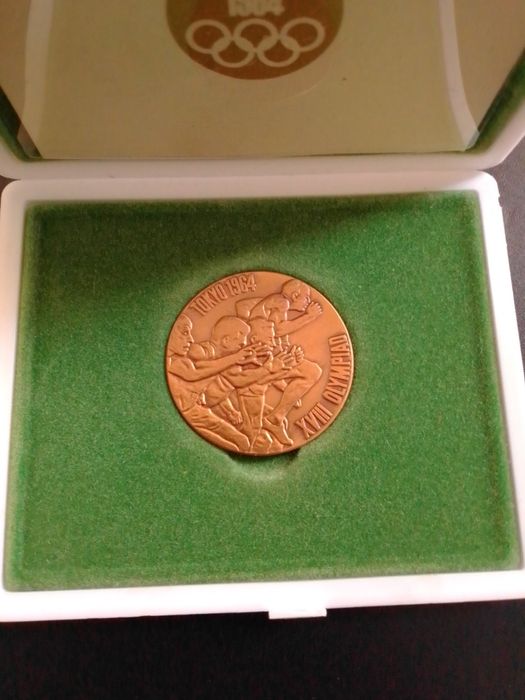 Настольная медаль Токио 1964 летние олимпийские игры