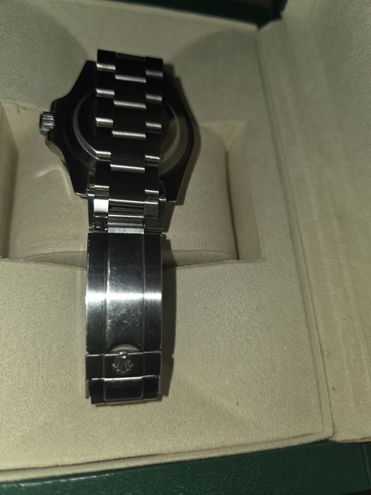 Часовник Rolex Submarimer