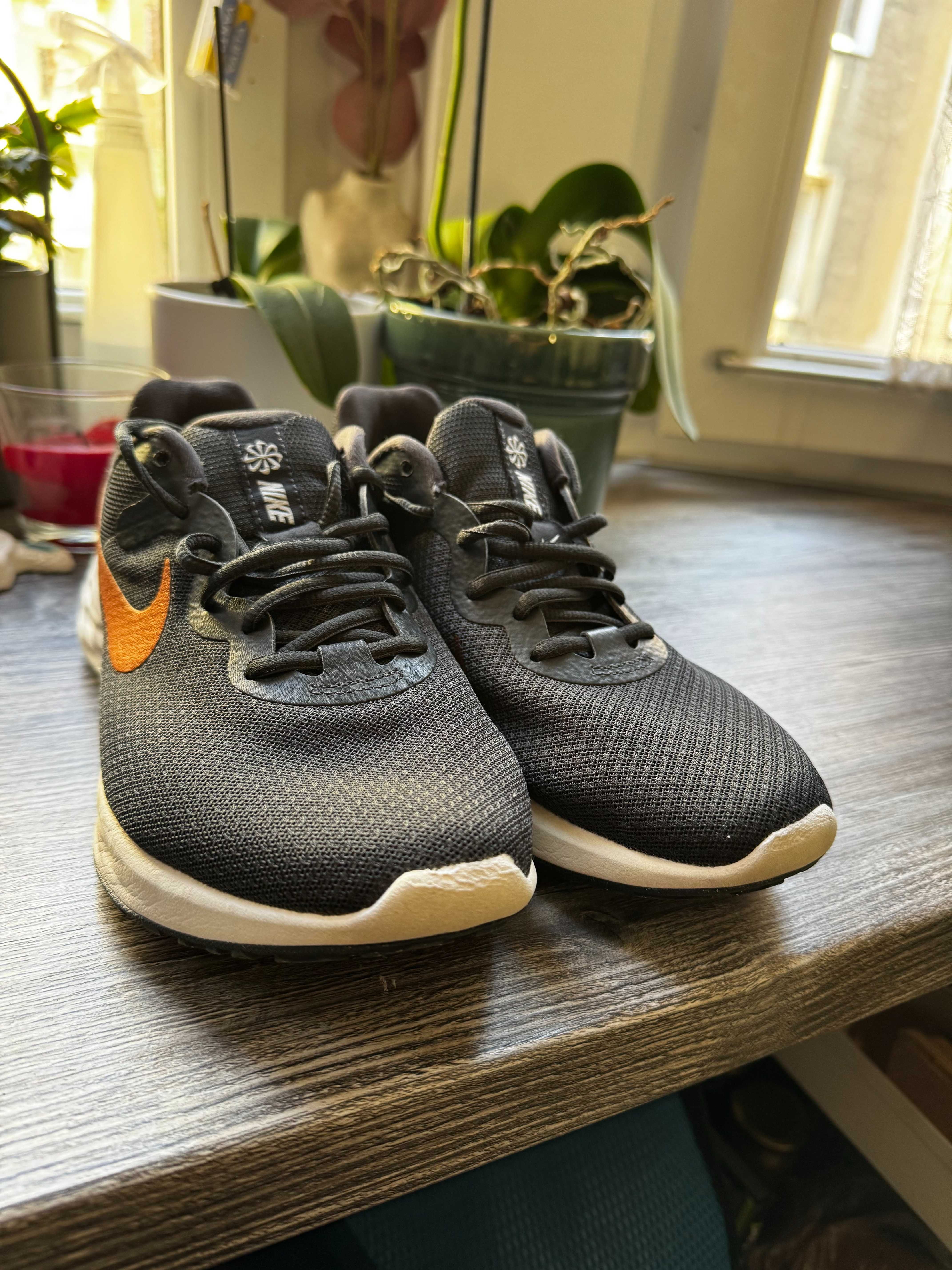 Обувки Nike Downshifter 11 за тичане и фитнес