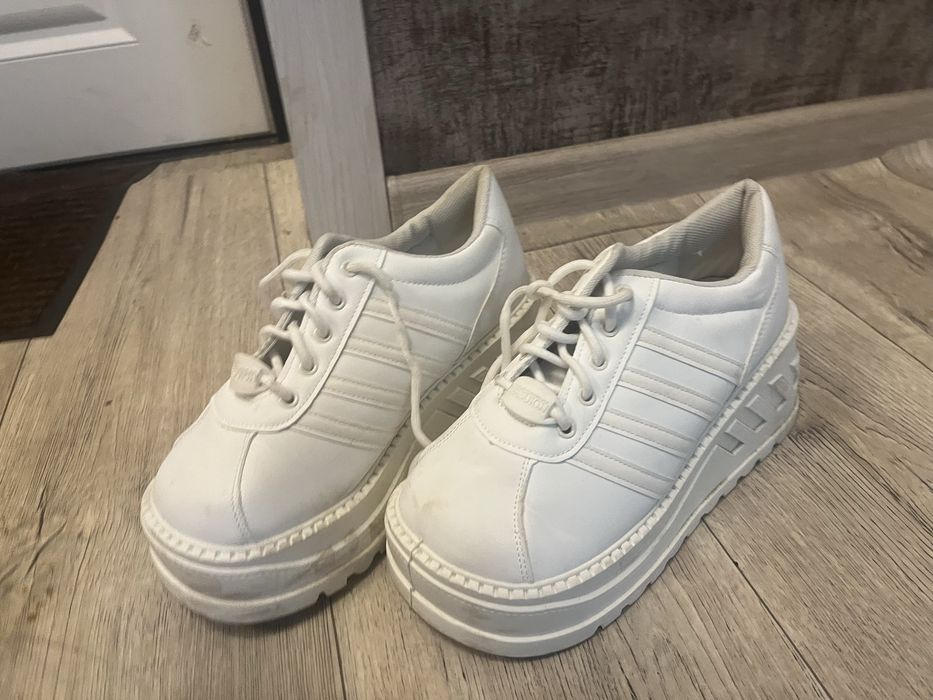 ботинки белые, на высокой платформе