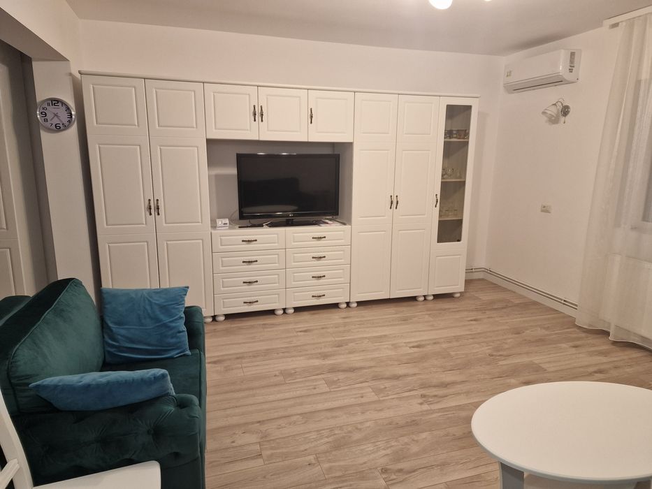 Vând garsoniera dubla cu Nișă de dormit