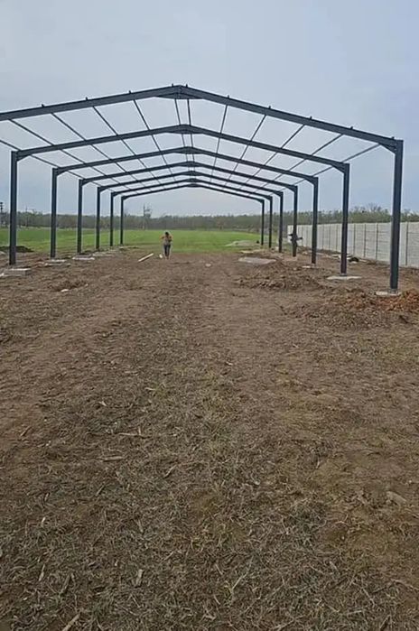 Vand din stoc structura metalica pentru hala de 10X20X4 metri confecti