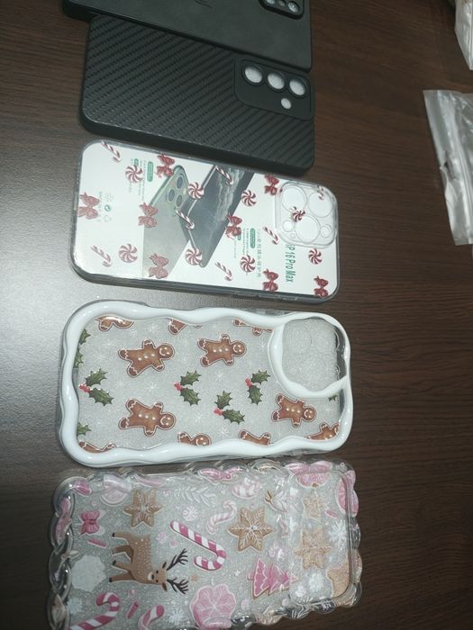 De vânzare huse ...