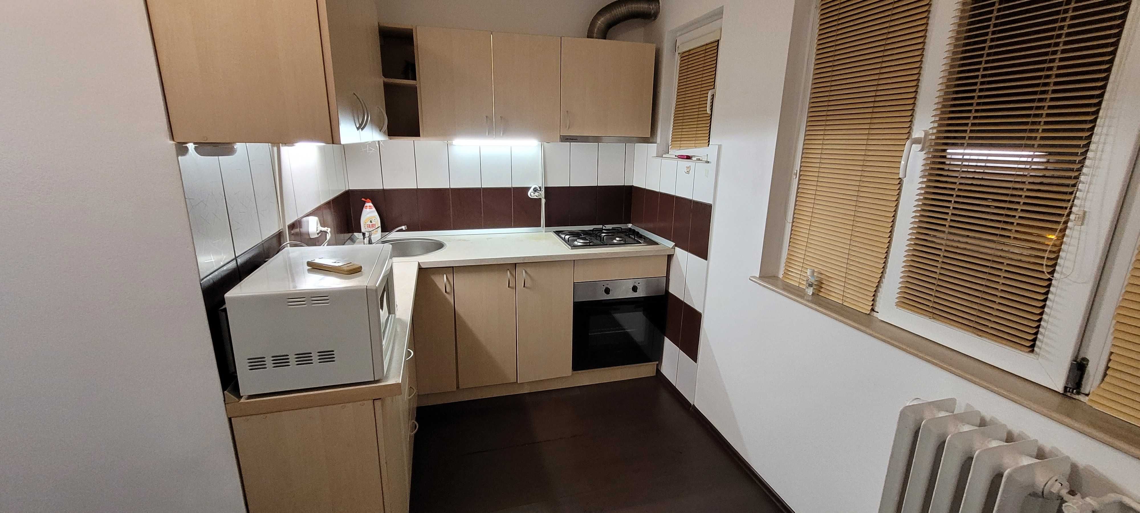 Proprietar, inchiriez apartament 2 camere in zona Sagului