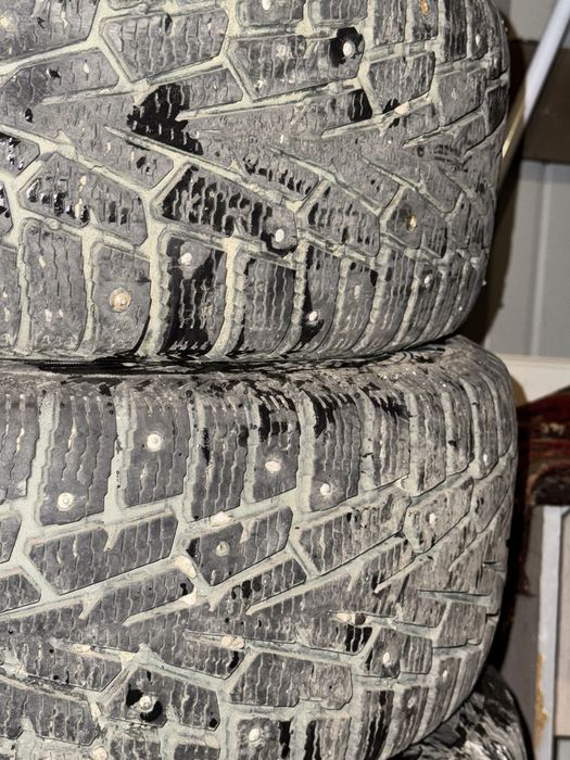 Продам резину r16/55/205 норм состояние