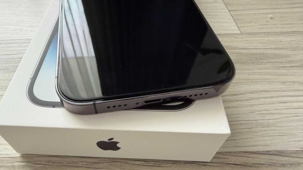 IPhone 14 Pro Max - комплект AirPods 3, adapter - 20W