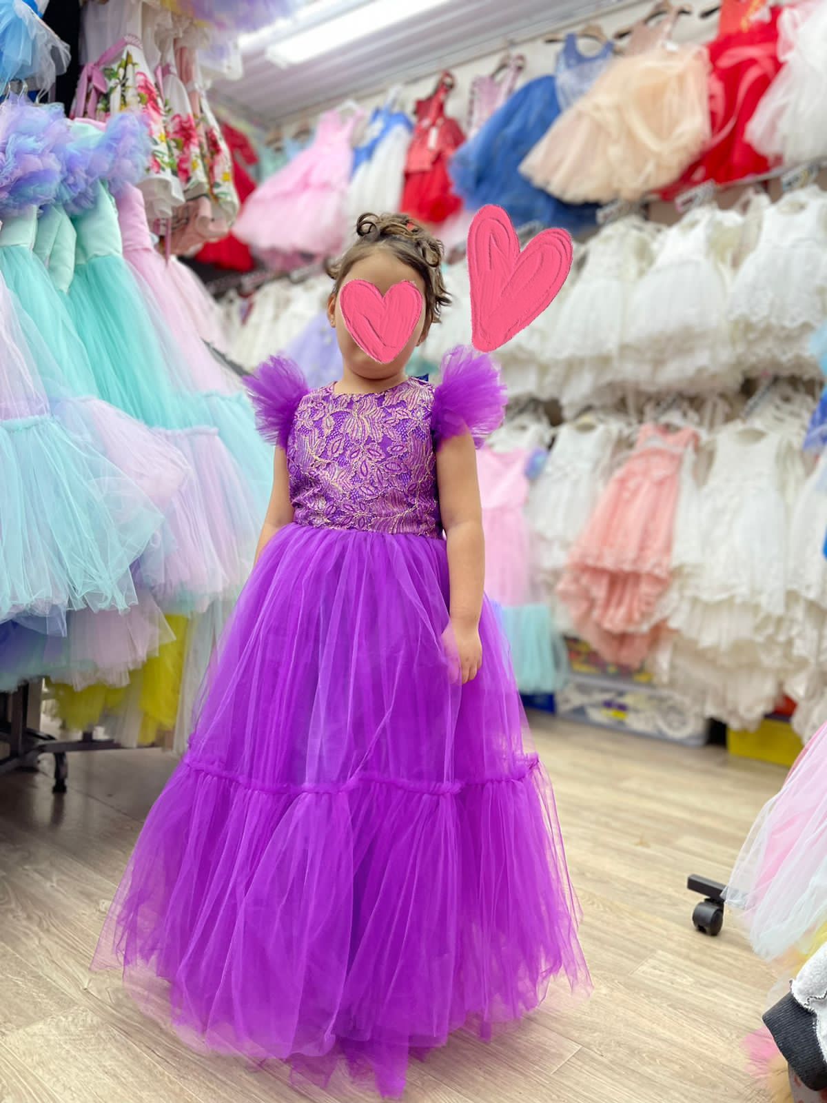 Шикарное платье фиолетового цвета