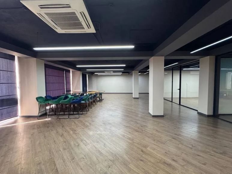 Сдается офис на Максим Горького, метро БИЙ, 965 м²