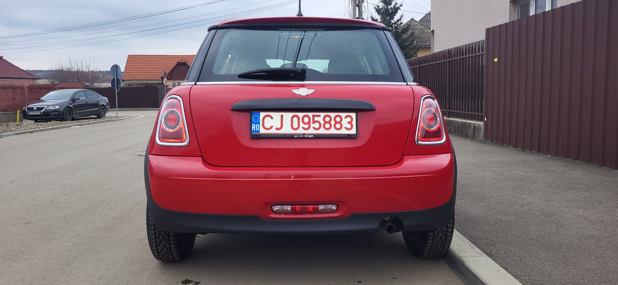 Vand Mini one 1.6i benzina  2012 euro5 98000km.