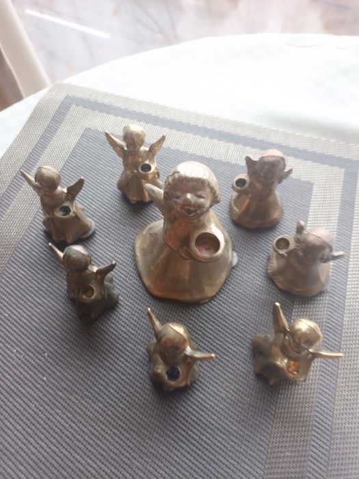 Set  de  ingerasi din  bronz
