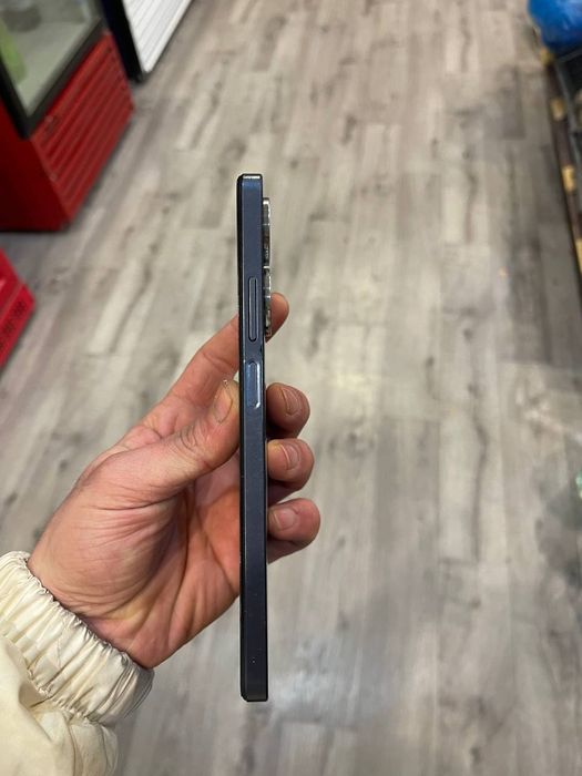 Realme c55.

Xotira: 8×256.

Rangi: Qora

Ishlagan vaqti: 2 o