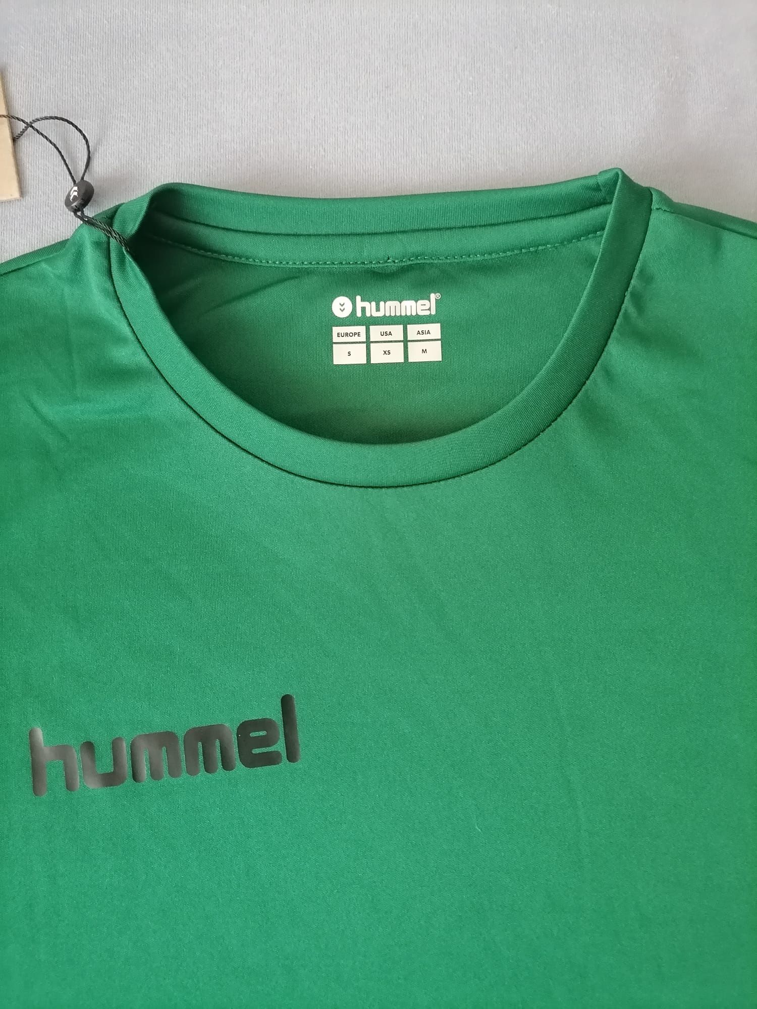 Tricou Hummel Nou.