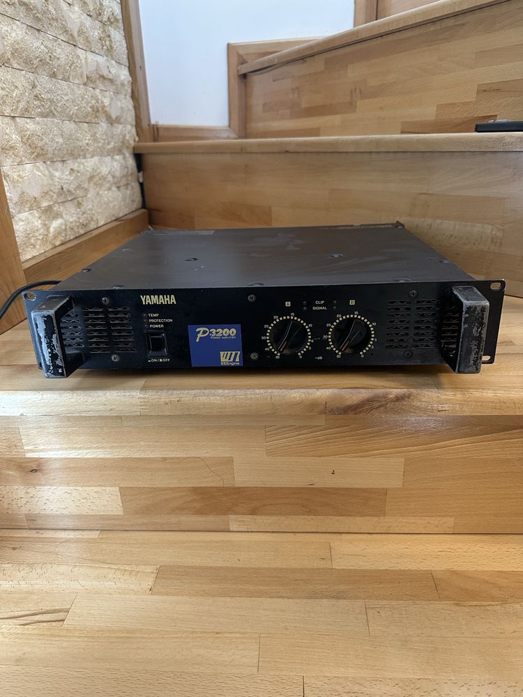 Statie, amplificetor Putere Yamaha P3200, nu Crown, Dynacord, ElectroV