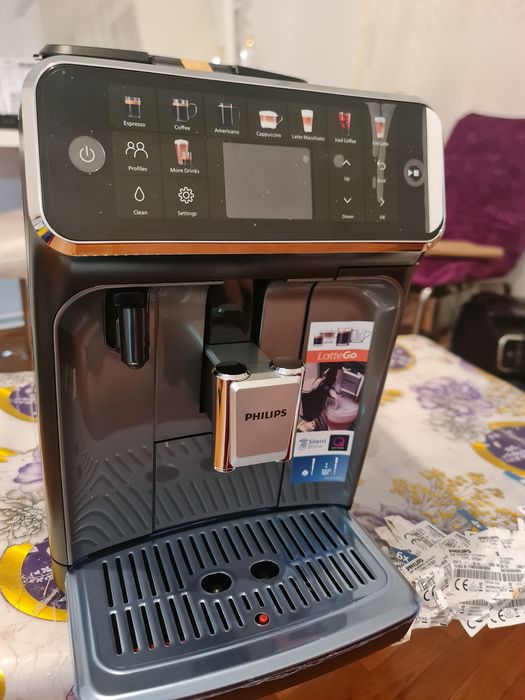 PHILIPS Seria 5500  20 băuturi