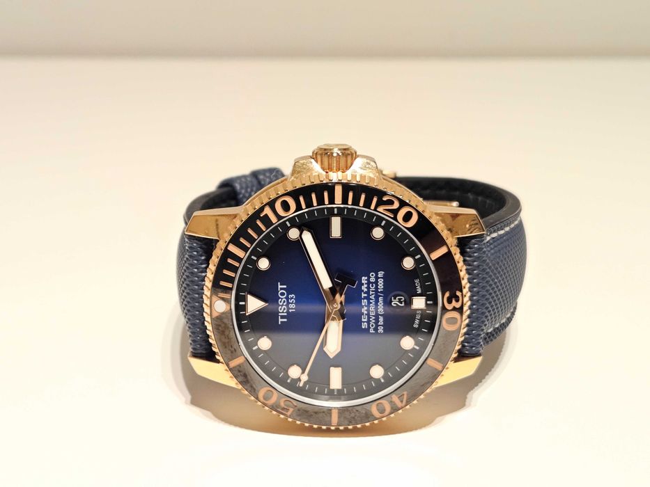 Продавам дайвър 300м  автоматик часовник"Tissot" Seastar Powermatic 80