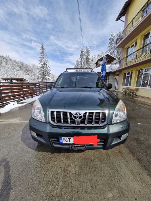 Toyota Land Cruiser- J12