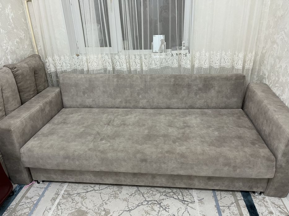 Раскладной диван, почти жаңа, 2 адамдық, таза күйде