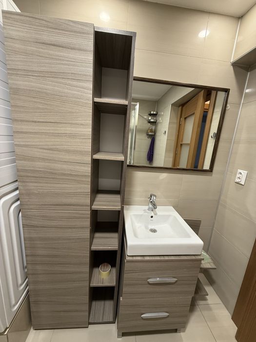 Vand chiuveta lavoar + baterie. Gratis mobilier