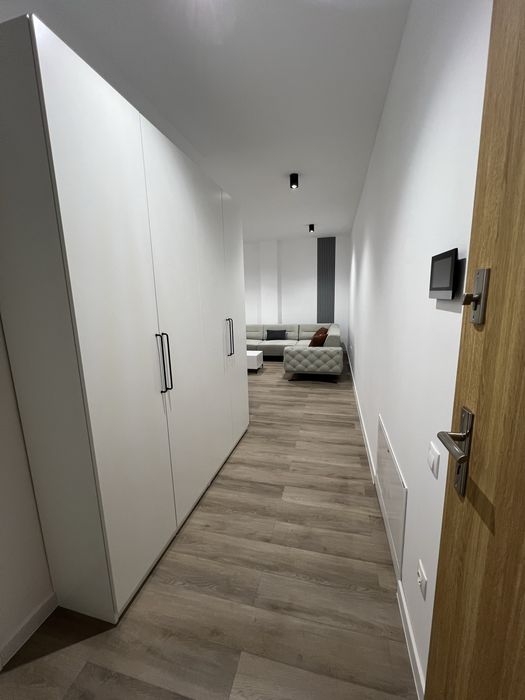 Apartament 2 camere de vânzare-central-bloc nou-parcare subterană