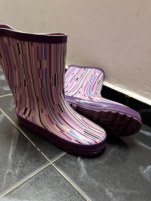 Лилави гумени ботуши н.34