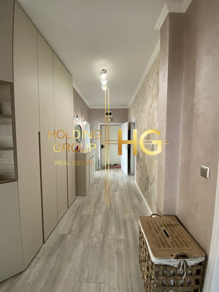 Продава се Тристаен апартамент в Добрич, Център - 115 кв.м за 1200 €/кв.м - Снимка #9