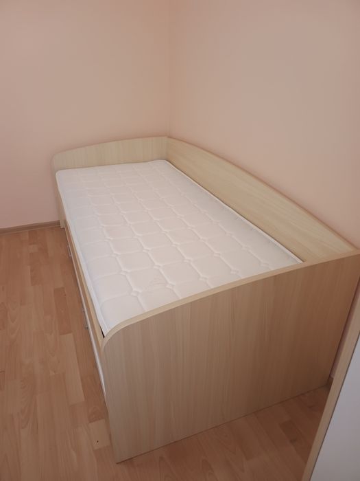 Комплект Единично легло с гардероб