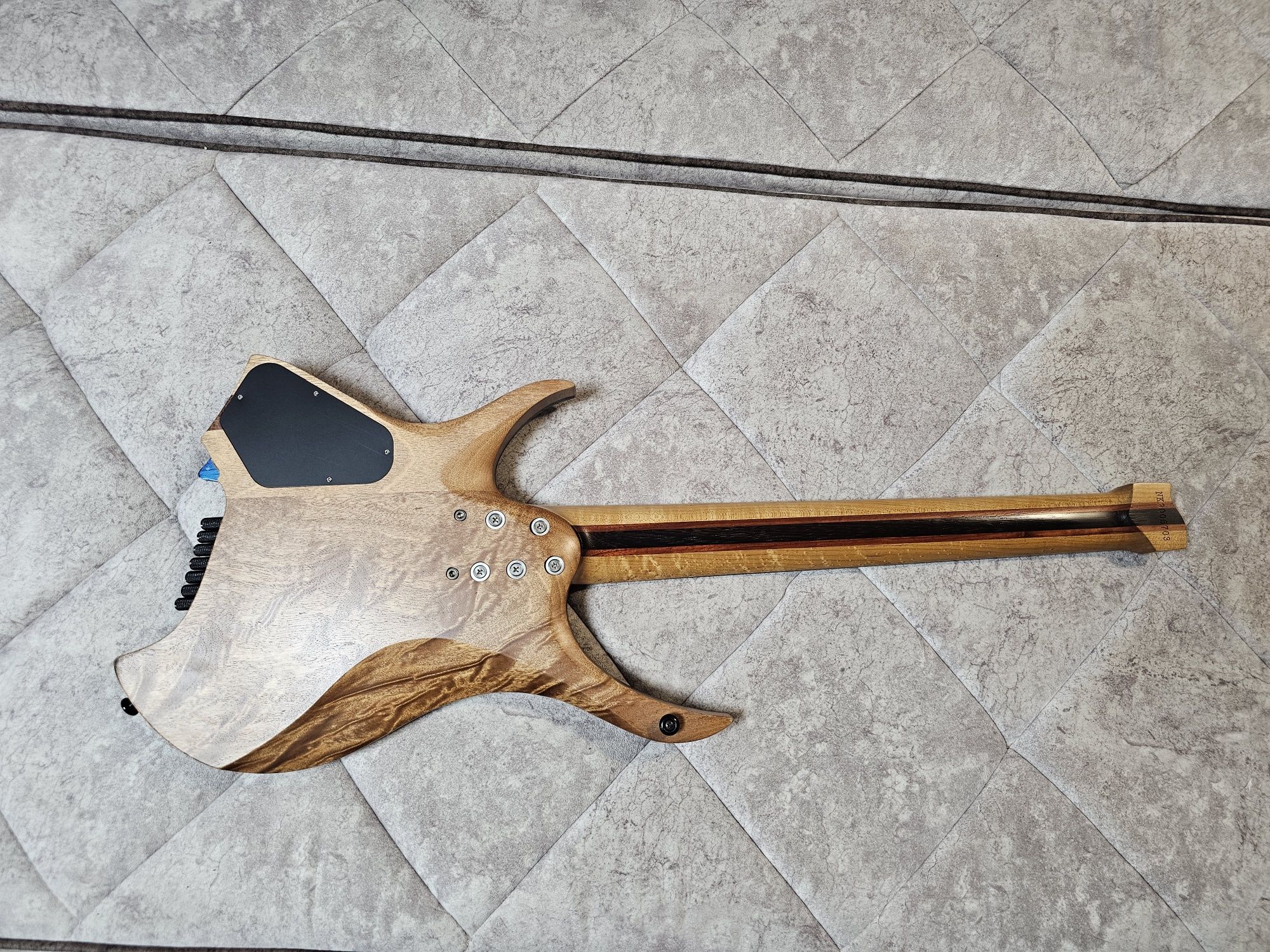 Безголовая Nk guitar 7