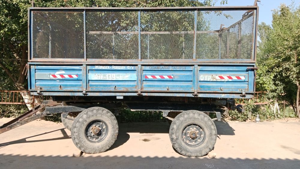 Прицеп бир дона, янгидек.