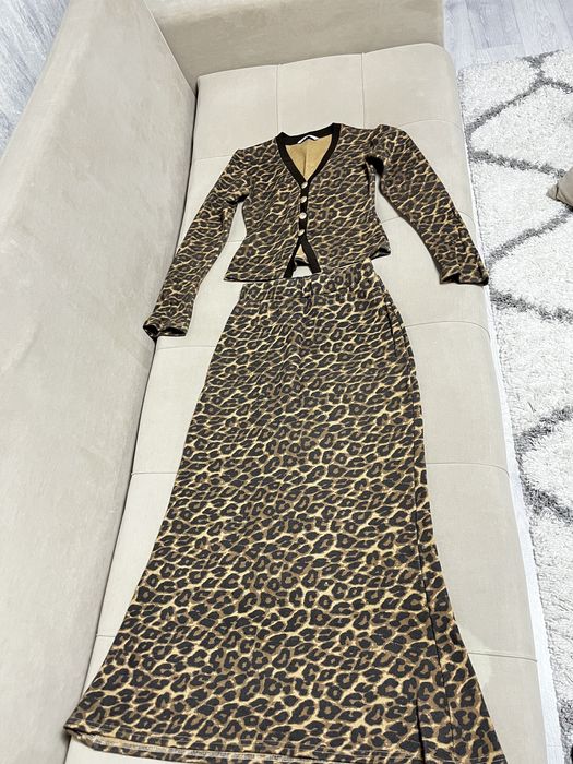 Продается юбка с кфотой