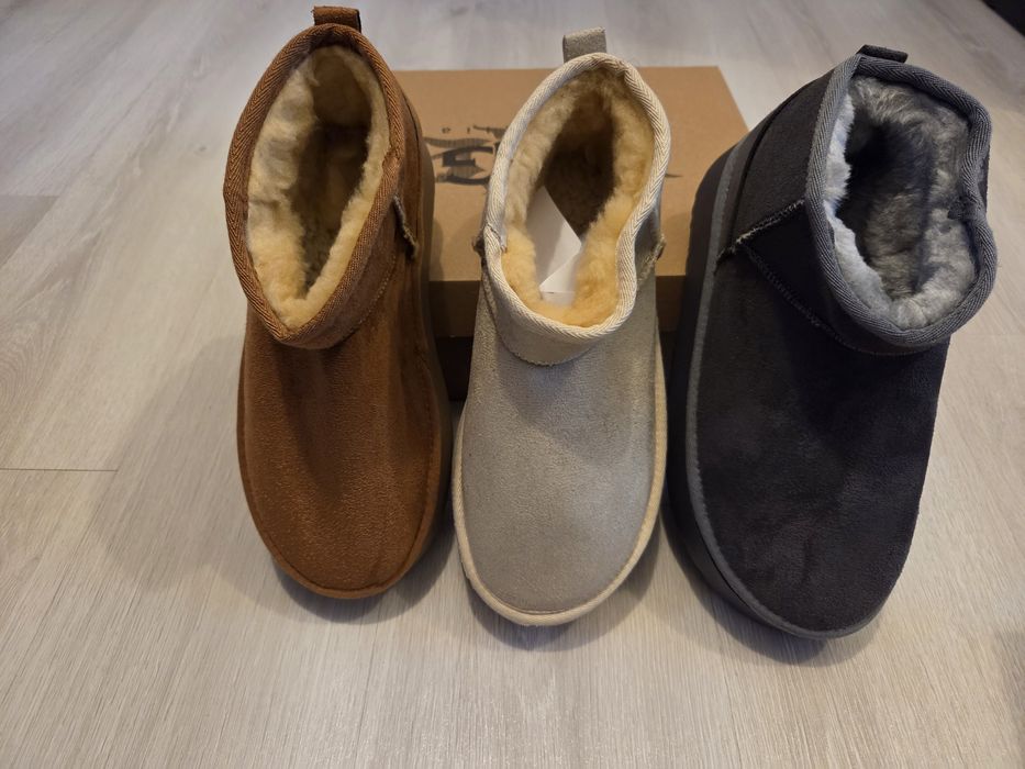 Ugg doar mărimea 40