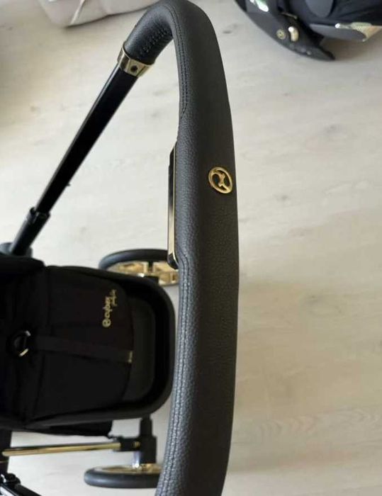 Коляска Cybex Priam IV 3 в 1 by Jeremy Scott Wings