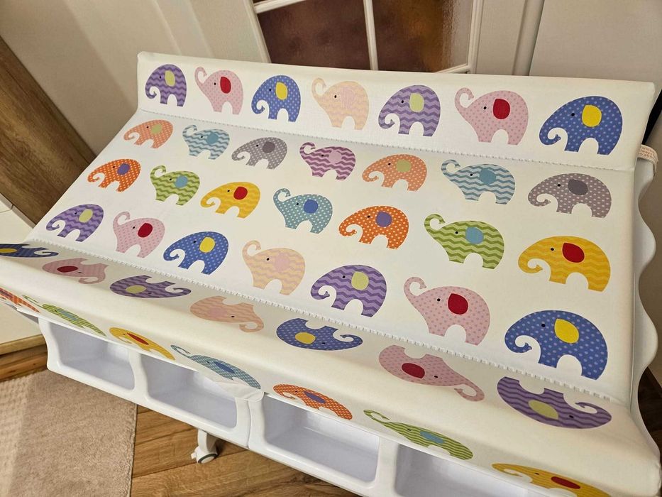 Masa schimbat si suport vănită 2in1