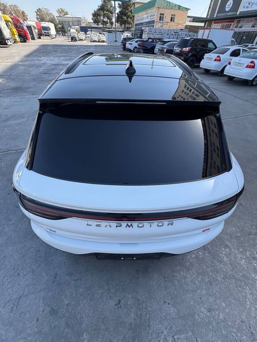 Leapmotor C11 performans EV dual motor