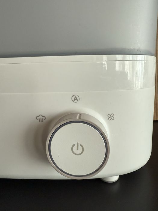 Philips Avent Електрически стерилизатор с функция за изсушаване