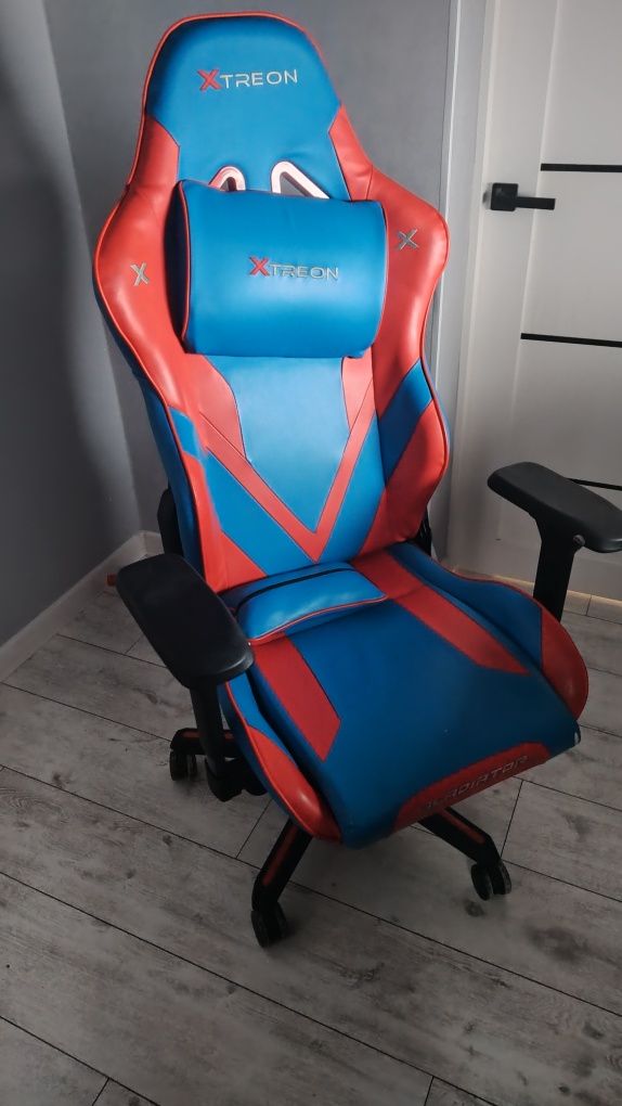 Продам удобное игровое кресло