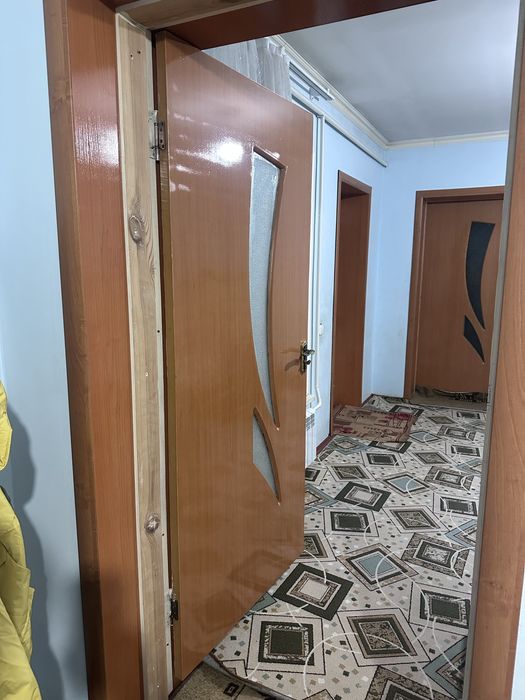 2штука двери длина 2метр ширина 90см состояние отличное