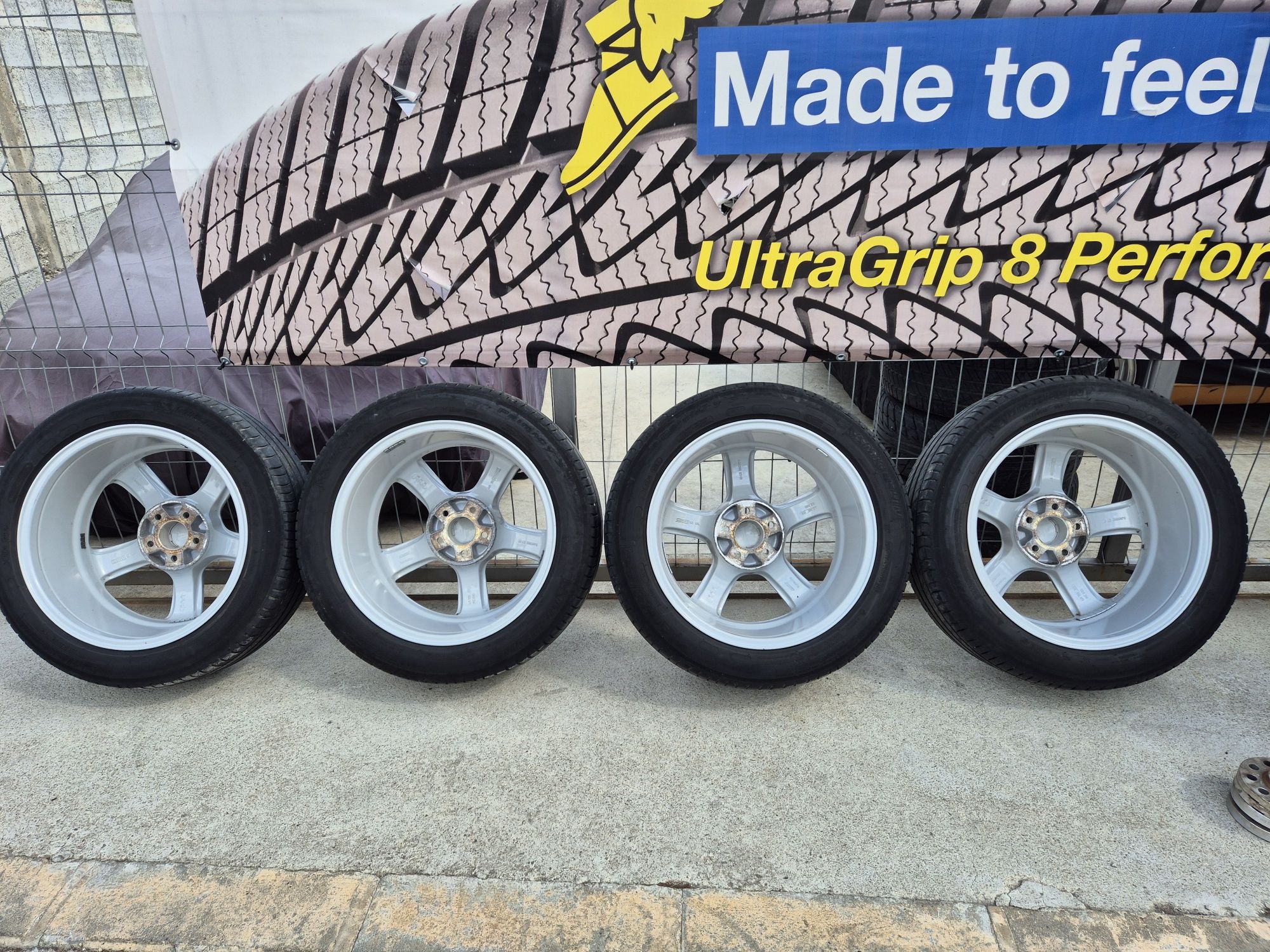 Джанти Alutec  18цола , 5х112 , 8j , et52 , 225/50/18 Mercedes Vw Audi