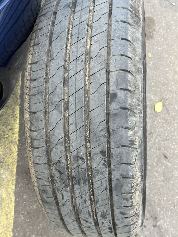 Anvelope vara 225/60/18 marca Goodyear