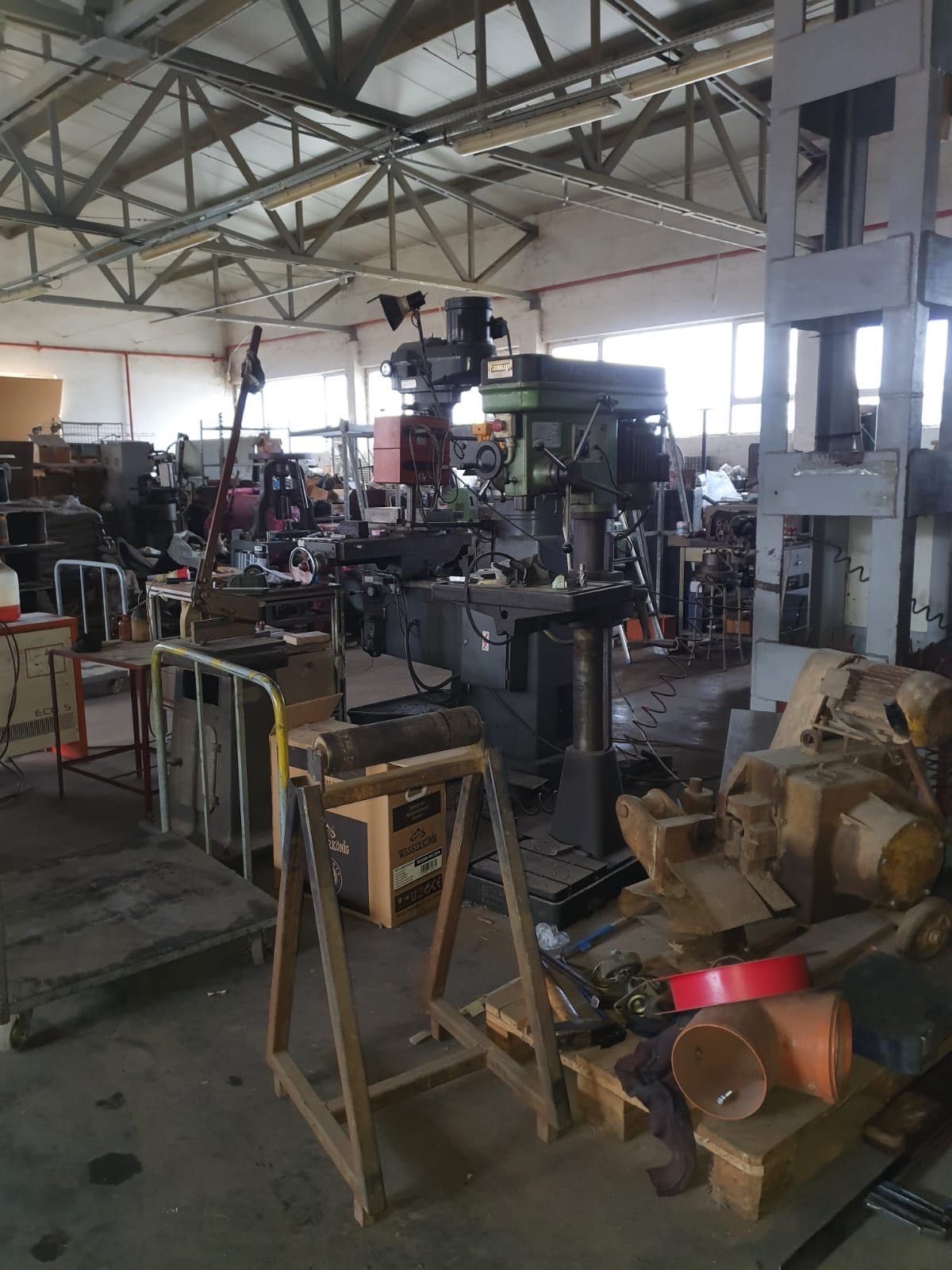 Vând atelier mecanic complet achiziționat în Italia