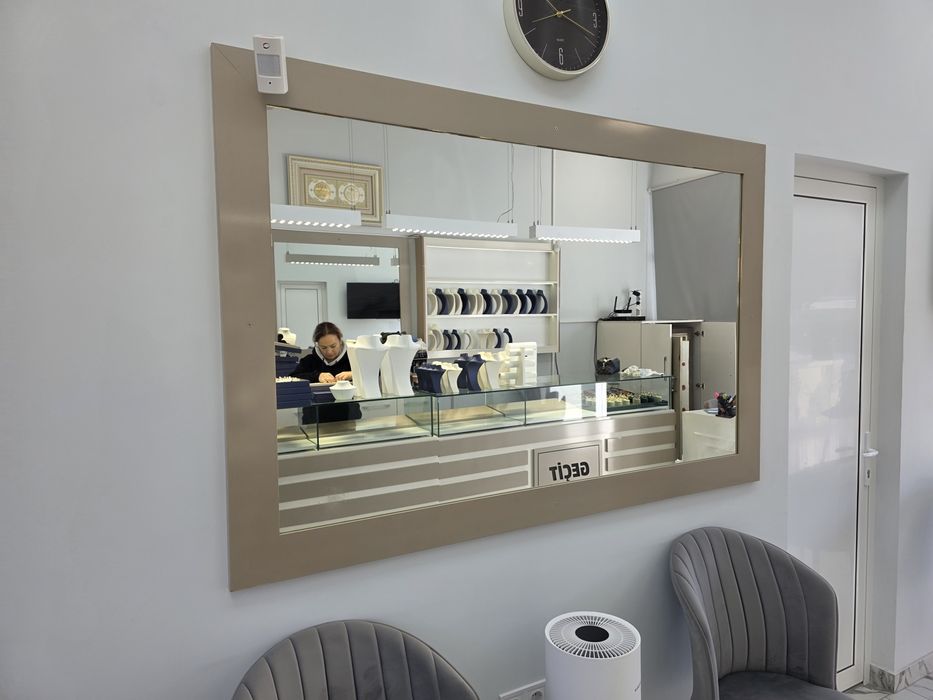 Оборудване за златарски и бижутрски магазин