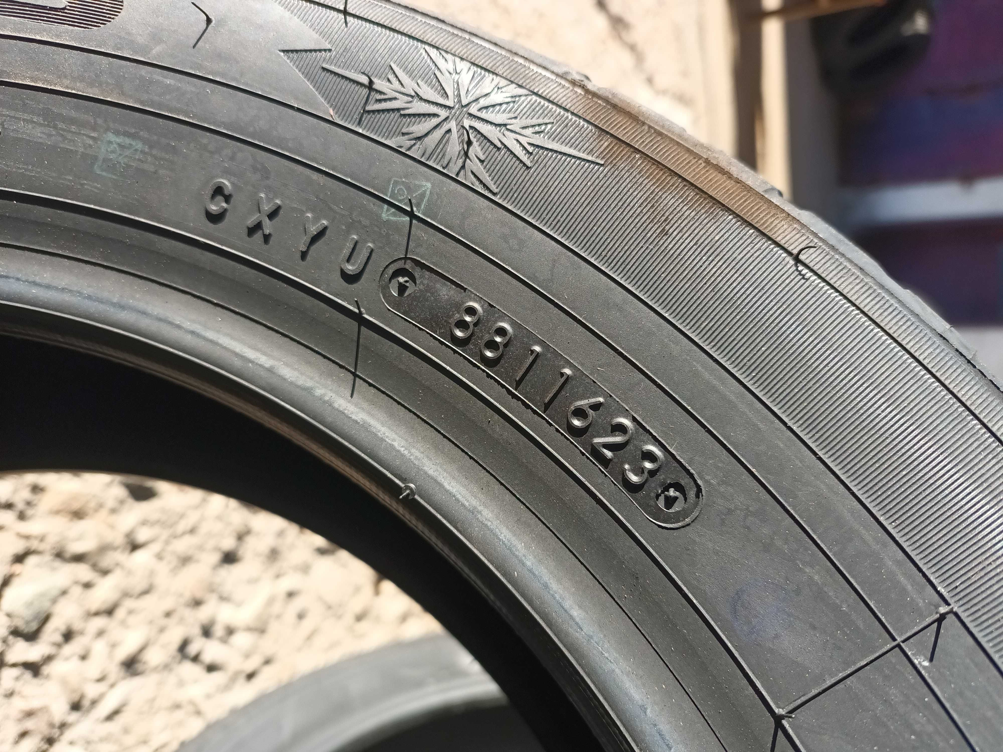 4 Нови зимни гуми 175/65 R15 Toyo Observe S944 88T M+S ExtraLoad Japan