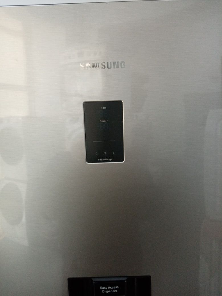 Combina frigorifica Samsung Smart Things