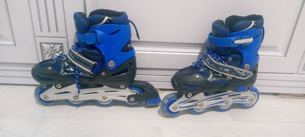 Продам почти новые ролики на мальчика