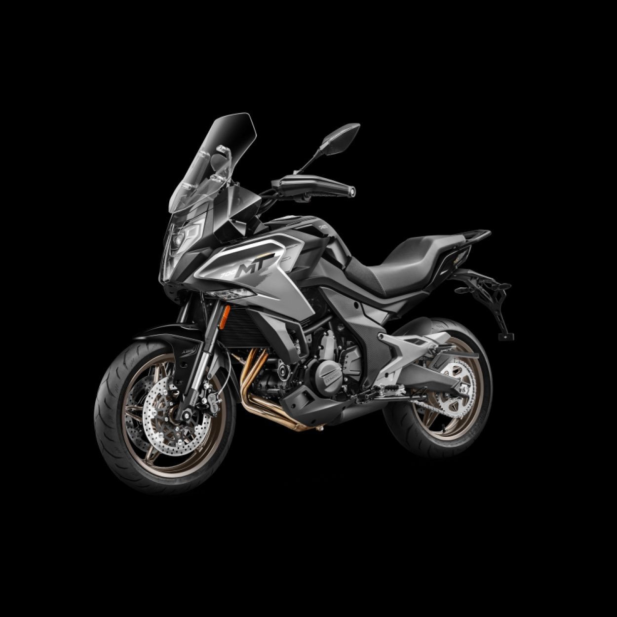 CFMOTO     MT700