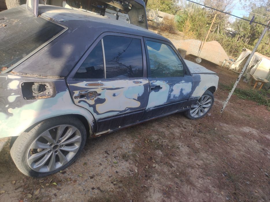 Мерседес 124 молярка и сборка