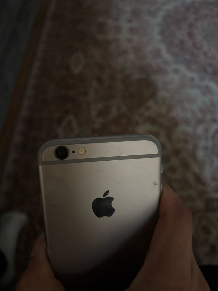 Iphone 6s в хорошом состаяние