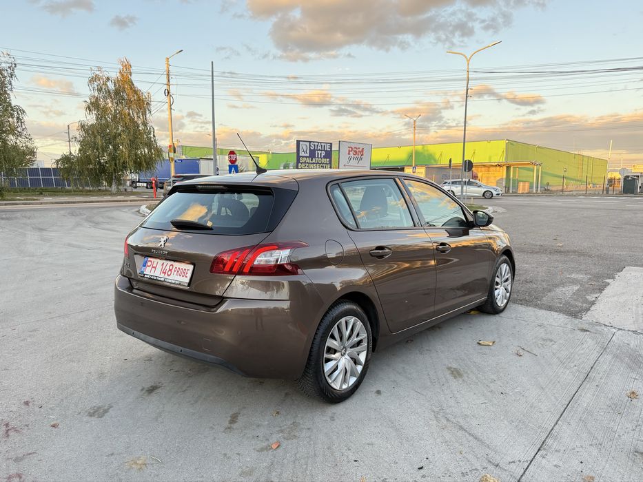 Peugeot 308 Hatchback , 1.6 hdi , fabr. 2014 , Led , Carte Service !!