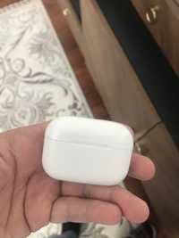AirPods Pro MagSafe charging case
